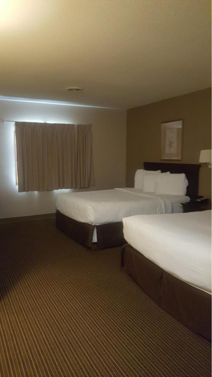 Crookston Inn & Convention Center מראה חיצוני תמונה